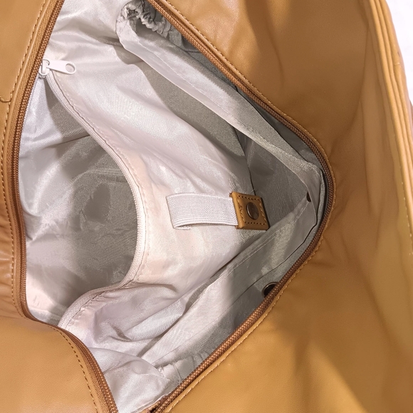 timi & leslie Charlie Diaper Bag with side bag in good condition any defects see - Picture 11 of 16